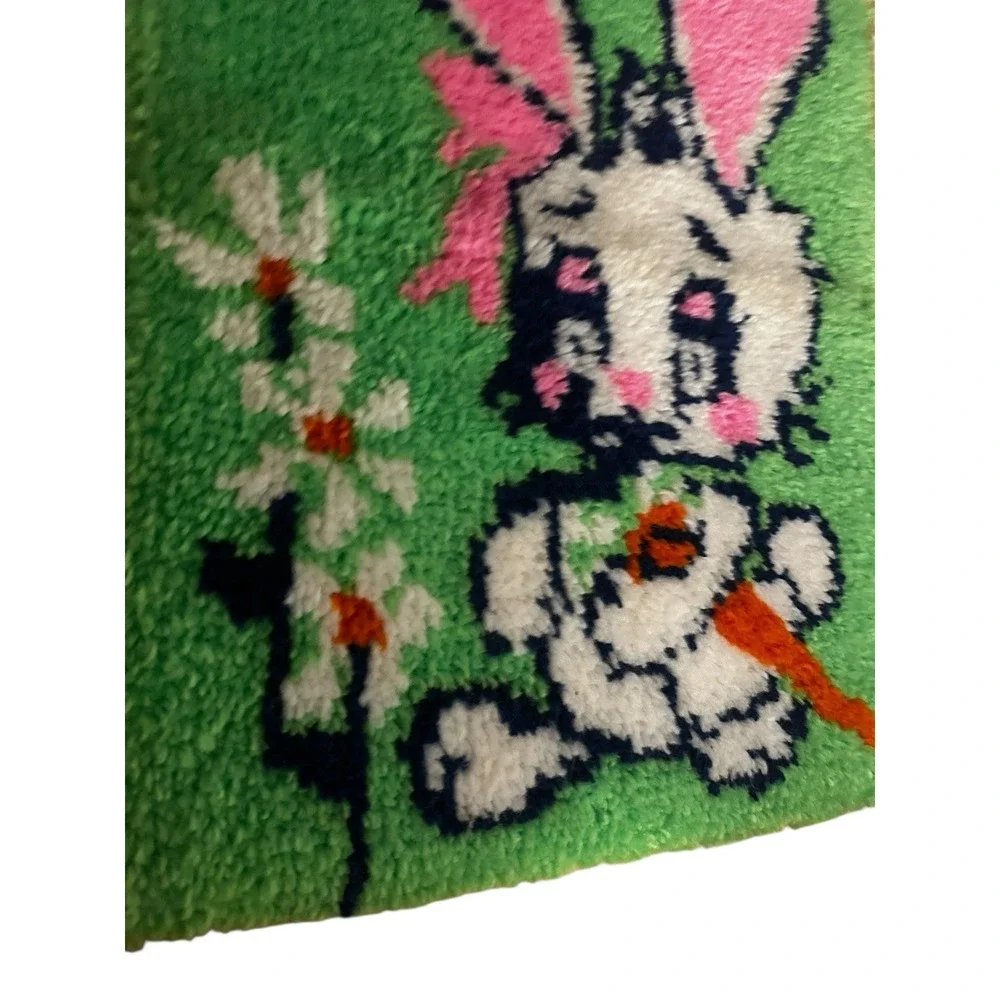 Vintage MCM Latch Hook‎ Rug Retro Bunny Wall Hanging Art Easter Decor 18 X 24